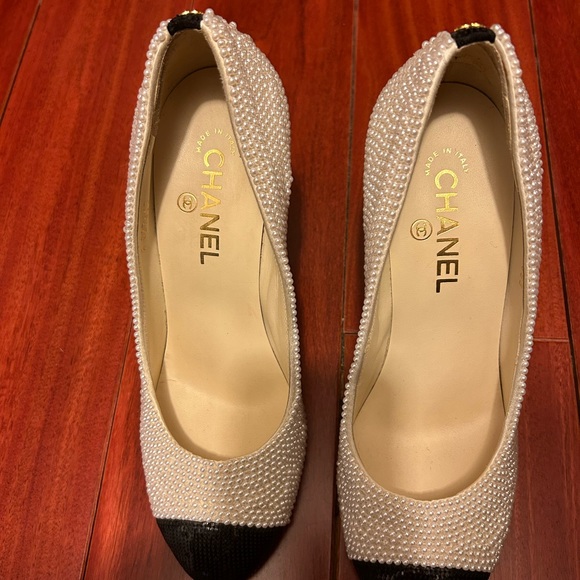 COPY - Chanel Pump Pearl shoes - Picture 1 of 11